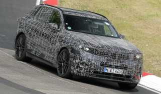 BMW X5 - front 3/4 nurburgring